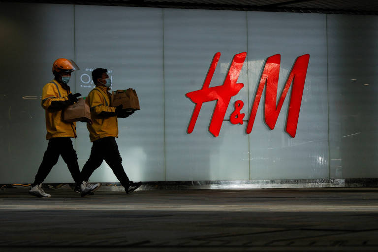 Fachada de uma loja da H&M, varejista sueca que anunciou quatro novas unidades no Brasil em 2026