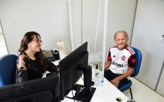 Atendimento do INSS para avaliação social de benefício assistencial em agência da Previdência Social