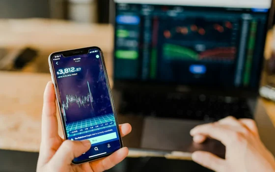 Criptoativos em aplicativo e computador: contexto das novas regras do Banco Central