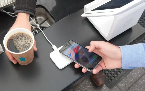 Pagamento com celular em um terminal